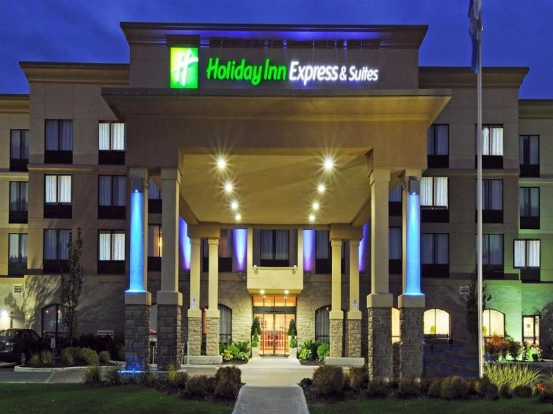 Holiday Inn Express & Suites - Belleville By Ihg Buitenkant foto
