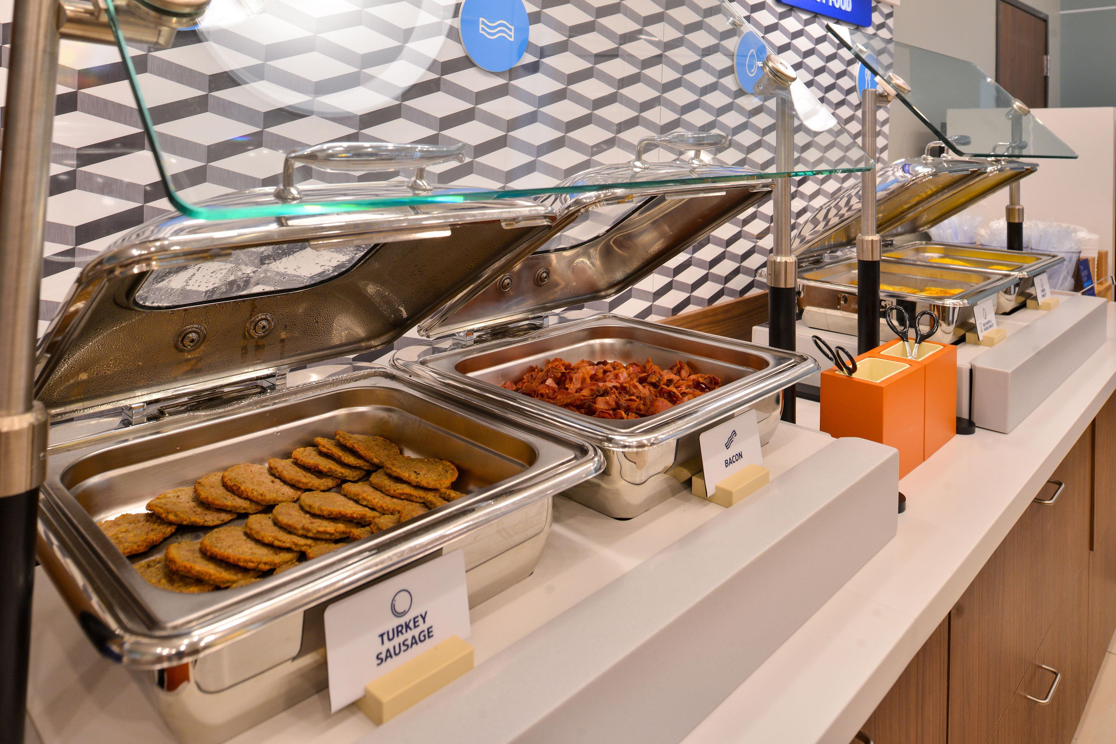Holiday Inn Express & Suites - Belleville By Ihg Buitenkant foto